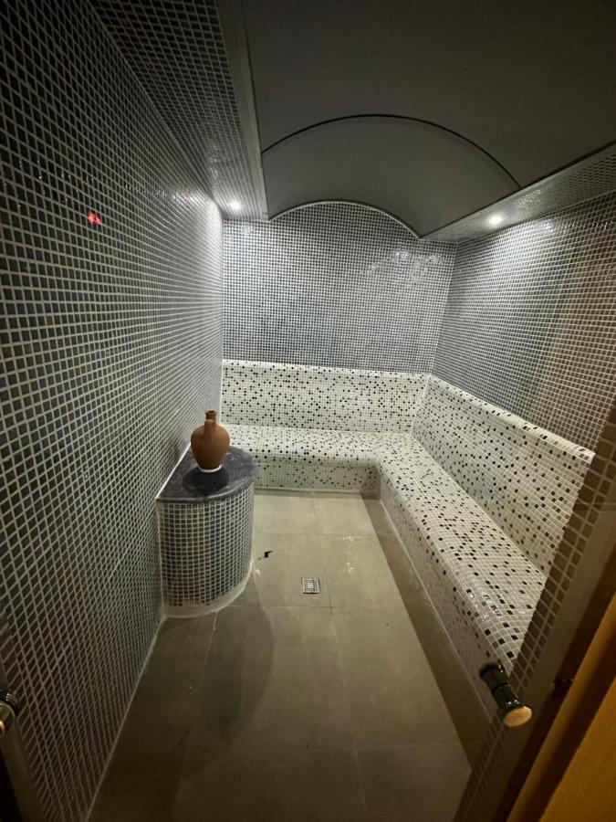 Side Golden Rock Hotel&Spa 外观 照片